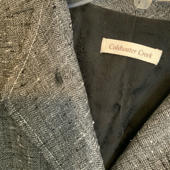 Women’s Jacket - Picture 4 of 4